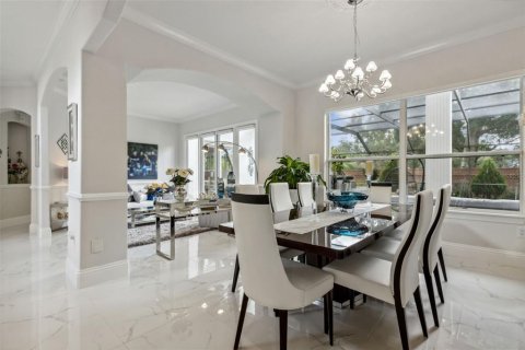 Casa en venta en Orlando, Florida, 6 dormitorios, 396.97 m2 № 1354335 - foto 9