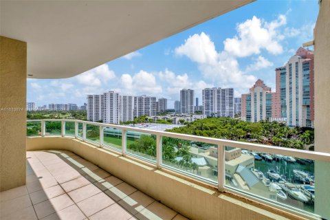 Condominio en venta en Aventura, Florida, 3 dormitorios, 153.29 m2 № 1294985 - foto 10