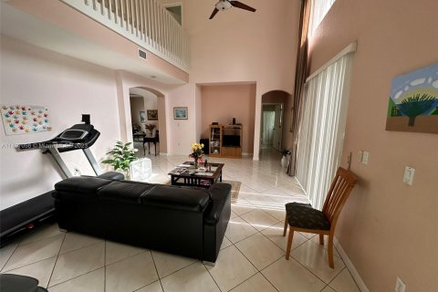 Купить виллу или дом в Хомстед, Флорида 4 спальни, 258.55м2, № 876207 - фото 12