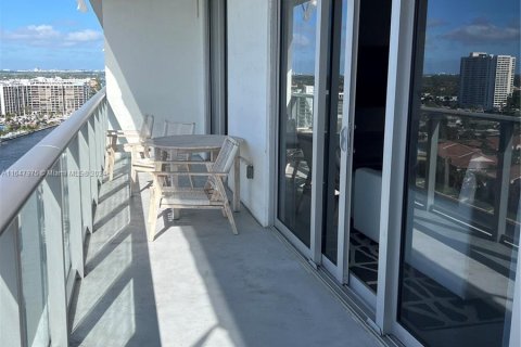 Copropriété à vendre à Hollywood, Floride: 1 chambre, 65.22 m2 № 1330343 - photo 16