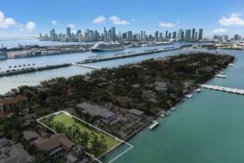 Terrain à vendre à Miami Beach, Floride № 969904 - photo 1