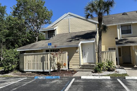 Touwnhouse à vendre à North Lauderdale, Floride: 2 chambres, 110.18 m2 № 1099970 - photo 1