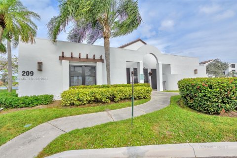 Copropriété à vendre à Oakland Park, Floride: 2 chambres, 82.68 m2 № 1230061 - photo 13