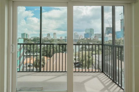 Condo in Saint Petersburg, Florida, 2 bedrooms  № 1350417 - photo 3