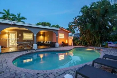 Villa ou maison à vendre à Hollywood, Floride: 4 chambres, 210.05 m2 № 1281250 - photo 28