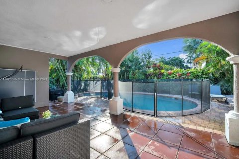 Casa en venta en Hollywood, Florida, 4 dormitorios, 210.05 m2 № 1281250 - foto 26