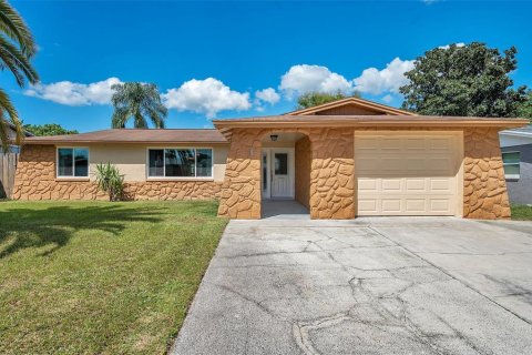 Casa en venta en New Port Richey, Florida, 3 dormitorios, 117.15 m2 № 1378123 - foto 1