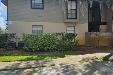 Copropriété à vendre à Tampa, Floride: 2 chambres, 86.68 m2 № 1392728 - photo 2