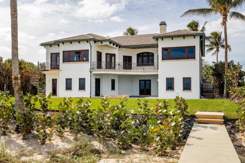 Villa ou maison à vendre à Hutchinson Island South, Floride: 7 chambres, 672.89 m2 № 976357 - photo 1