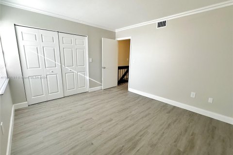 Condominio en venta en Miami Shores, Florida, 2 dormitorios, 89.19 m2 № 1092520 - foto 18