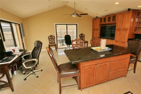 House in Lauderhill, Florida 4 bedrooms, 218.69 sq.m. № 963978 - photo 26