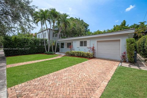 Villa ou maison à vendre à Coral Gables, Floride: 3 chambres, 129.13 m2 № 1179923 - photo 2