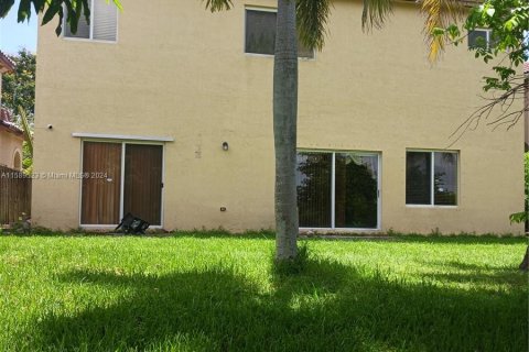 Casa en venta en Cutler Bay, Florida, 5 dormitorios, 266.54 m2 № 1179921 - foto 3