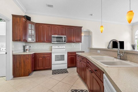 Villa ou maison à vendre à Royal Palm Beach, Floride: 3 chambres, 187.2 m2 № 914444 - photo 26