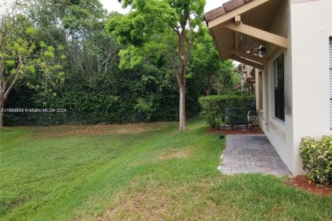 Townhouse in Coconut Creek, Florida 3 bedrooms, 164.25 sq.m. № 1372712 - photo 6