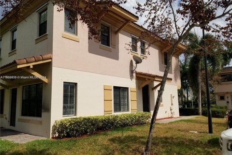 Townhouse in Coconut Creek, Florida 3 bedrooms, 164.25 sq.m. № 1372712 - photo 4