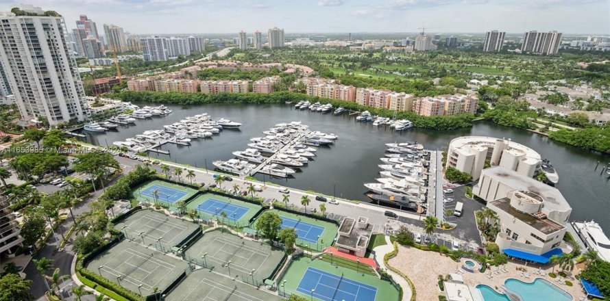 Condo in Aventura, Florida, 1 bedroom  № 1372754