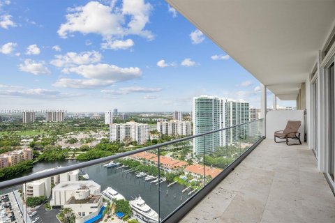 Condo in Aventura, Florida, 1 bedroom  № 1372754 - photo 4