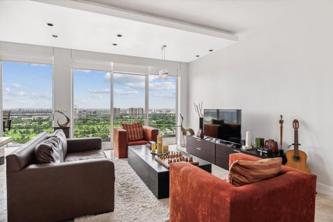 Condo in Aventura, Florida, 1 bedroom  № 1372754 - photo 8