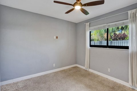 House in Wilton Manors, Florida 3 bedrooms, 121.24 sq.m. № 1104729 - photo 30