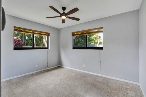 House in Wilton Manors, Florida 3 bedrooms, 121.24 sq.m. № 1104729 - photo 25