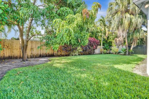 Villa ou maison à vendre à Wilton Manors, Floride: 3 chambres, 121.24 m2 № 1104729 - photo 1