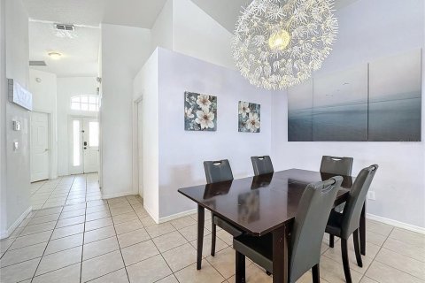 Villa ou maison à vendre à Davenport, Floride: 5 chambres, 242.29 m2 № 1320172 - photo 5