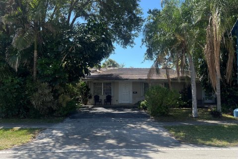 Commercial property in Lighthouse Point, Florida 330.45 sq.m. № 1103229 - photo 9