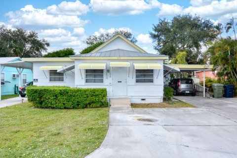 Immobilier commercial à vendre à Stuart, Floride: 238.76 m2 № 1103173 - photo 14