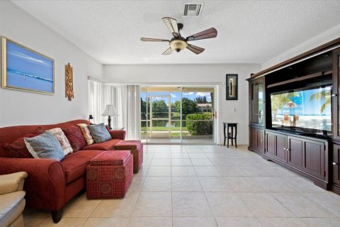 Townhouse in West Palm Beach, Florida 3 bedrooms, 123.1 sq.m. № 1180526 - photo 15