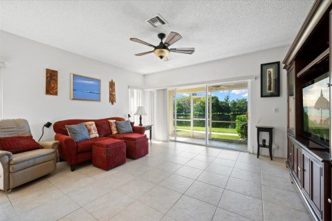 Townhouse in West Palm Beach, Florida 3 bedrooms, 123.1 sq.m. № 1180526 - photo 18