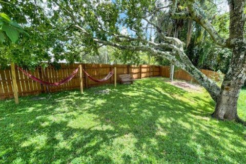 House in Lake Placid, Florida 3 bedrooms, 232.16 sq.m. № 686912 - photo 4