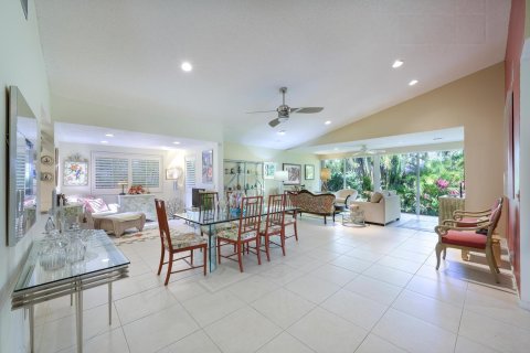 House in Palm Beach Gardens, Florida 2 bedrooms, 175.31 sq.m. № 1007315 - photo 20