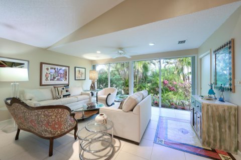 Casa en venta en Palm Beach Gardens, Florida, 2 dormitorios, 175.31 m2 № 1007315 - foto 19