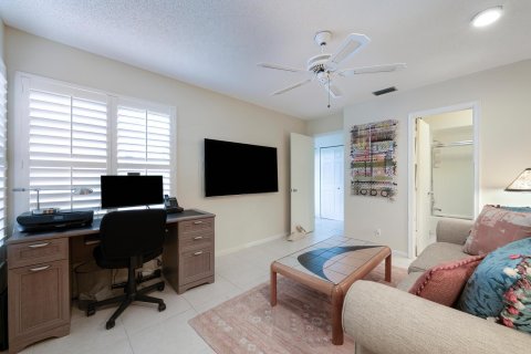 House in Palm Beach Gardens, Florida 2 bedrooms, 175.31 sq.m. № 1007315 - photo 9