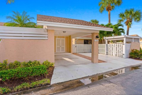 Villa ou maison à vendre à Jupiter, Floride: 2 chambres, 138.15 m2 № 987432 - photo 1