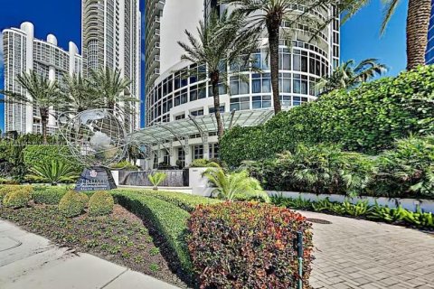 Condo in Sunny Isles Beach, Florida, 1 bedroom  № 1412349 - photo 20