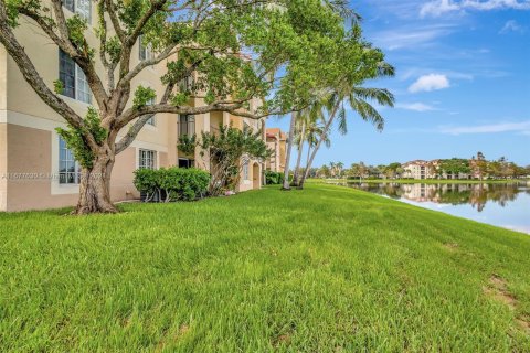 Condo in West Palm Beach, Florida, 3 bedrooms  № 1410800 - photo 21