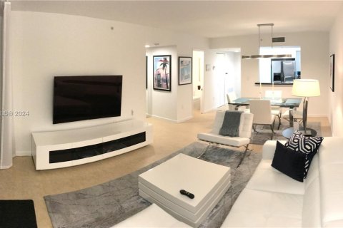 Condo in Miami Beach, Florida, 1 bedroom  № 1410799 - photo 3