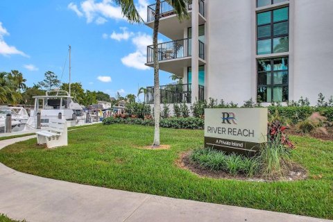 Condo in Fort Lauderdale, Florida, 2 bedrooms  № 1228505 - photo 19