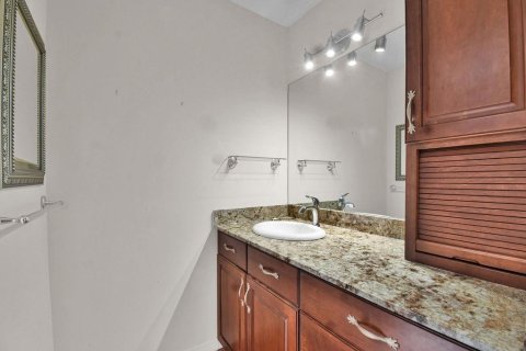 Copropriété à vendre à Fort Lauderdale, Floride: 2 chambres, 116.13 m2 № 1228505 - photo 25