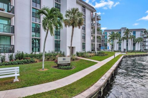 Condo in Fort Lauderdale, Florida, 2 bedrooms  № 1228505 - photo 18