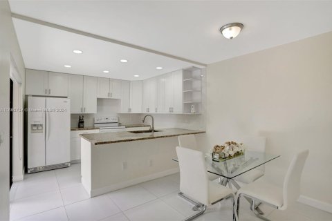 Adosado en venta en Davie, Florida, 3 dormitorios, 153.66 m2 № 1380404 - foto 10