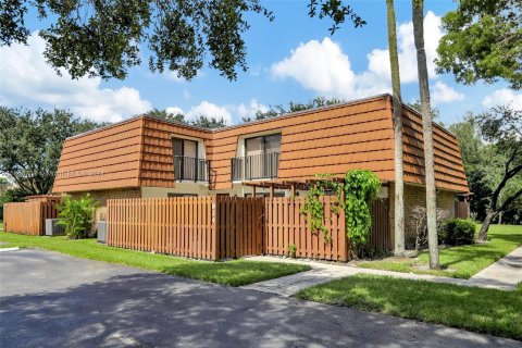 Touwnhouse à vendre à Davie, Floride: 3 chambres, 153.66 m2 № 1380404 - photo 2