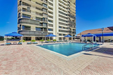 Condominio en venta en Riviera Beach, Florida, 3 dormitorios, 230.21 m2 № 945374 - foto 24