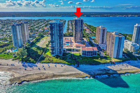 Condominio en venta en Riviera Beach, Florida, 3 dormitorios, 230.21 m2 № 945374 - foto 4