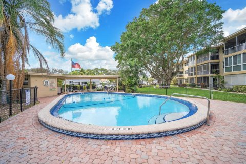 Condo in Fort Lauderdale, Florida, 1 bedroom  № 1180243 - photo 4