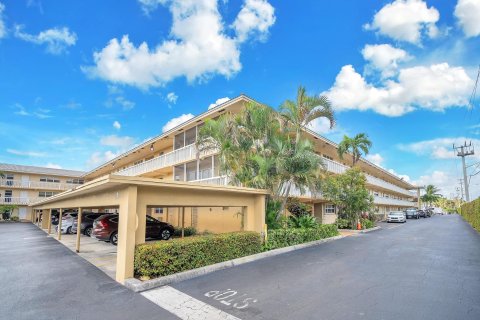 Condominio en venta en Fort Lauderdale, Florida, 1 dormitorio, 91.79 m2 № 1180243 - foto 7