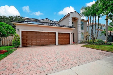 Villa ou maison à vendre à Pembroke Pines, Floride: 4 chambres, 305.09 m2 № 1289315 - photo 4