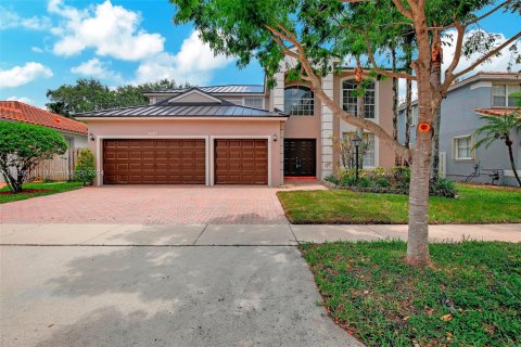 Villa ou maison à vendre à Pembroke Pines, Floride: 4 chambres, 305.09 m2 № 1289315 - photo 3